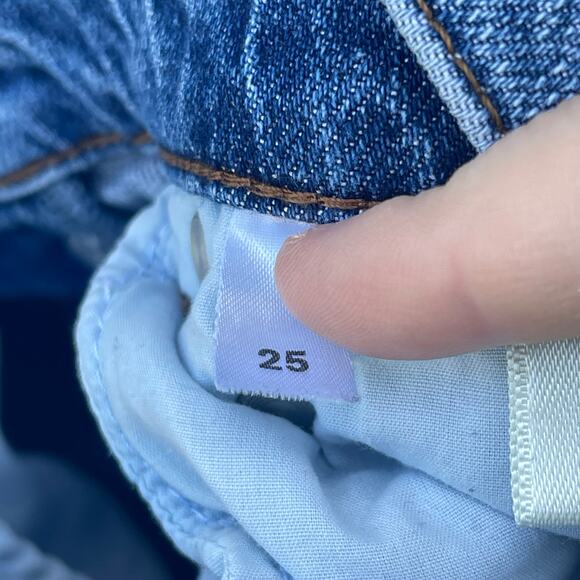 Reformation Jeans • Liza Button Fly High Rise Jeans Malta - Picture 9 of 11